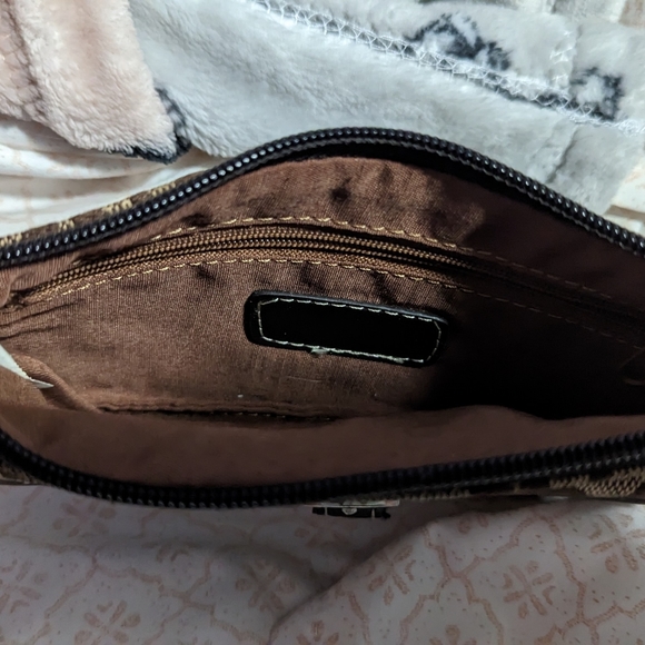 Wallets - Picture 12 of 16